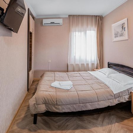 טביליסי Lotus Hotel מראה חיצוני תמונה